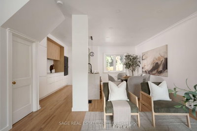 31 Russett Avenue • Toronto, ON photo 7