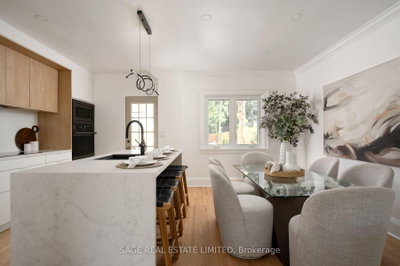 31 Russett Avenue • Toronto, ON photo 8