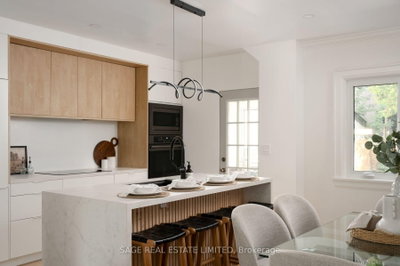 31 Russett Avenue • Toronto, ON photo 9