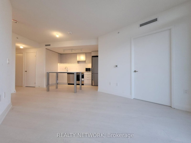 2807 - 30 Gibbs Road