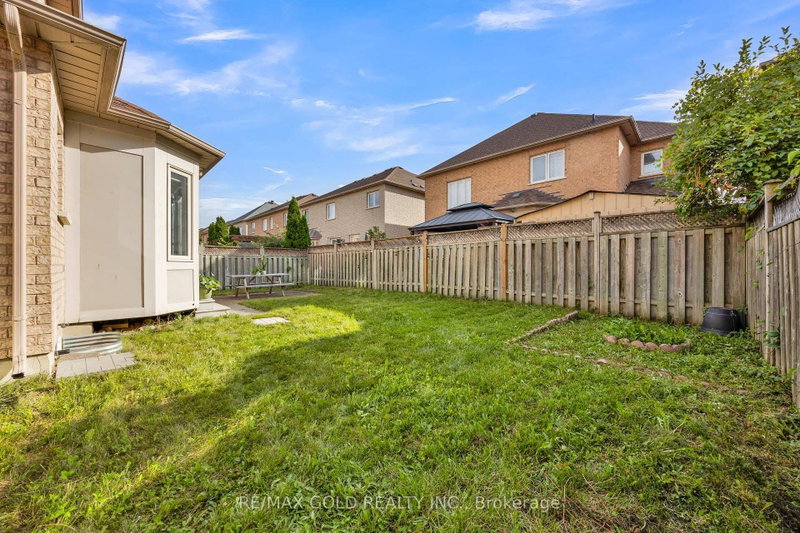 3 Marbleseed Brampton,ON L6R 2J8 — Photo 44
