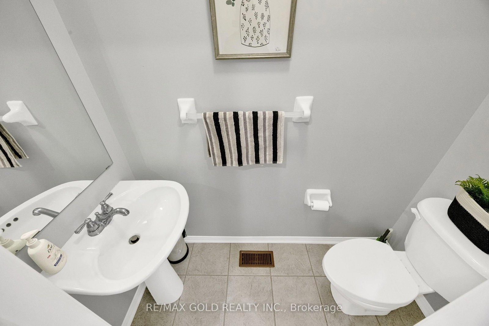 3 Marbleseed Crescent • Brampton, ON photo 8
