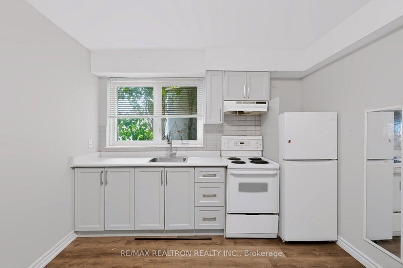 2 - 1576 Eglinton Avenue W