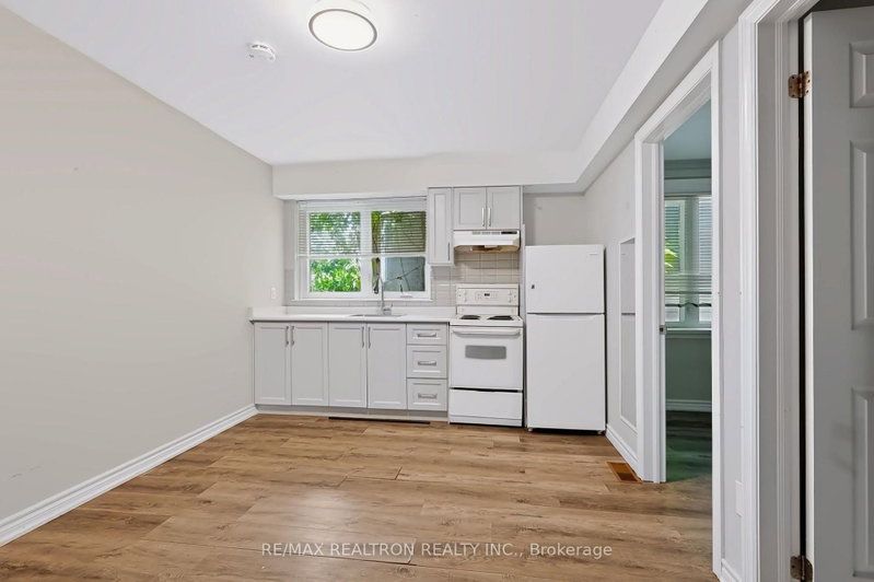 2 - 1576 Eglinton Avenue W