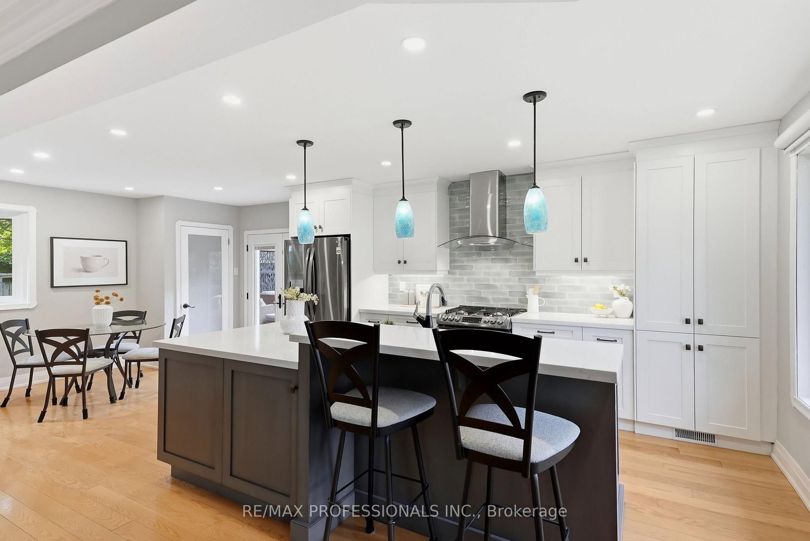 38 Ballacaine Drive • Toronto, ON photo 11