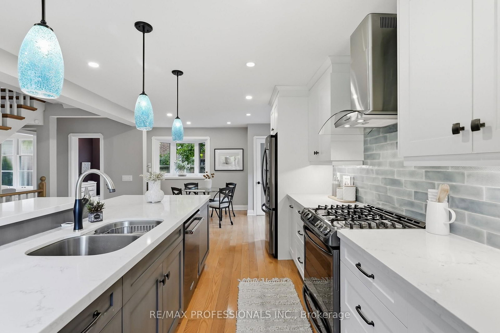 38 Ballacaine Drive • Toronto, ON photo 15