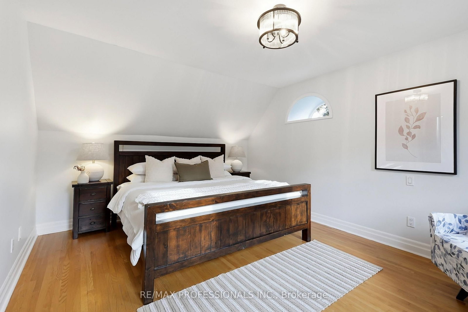 38 Ballacaine Drive • Toronto, ON photo 19