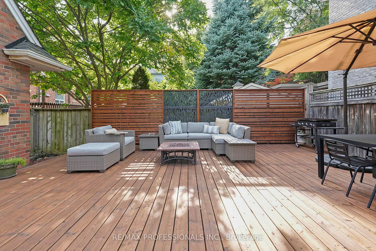 38 Ballacaine Drive • Toronto, ON photo 40