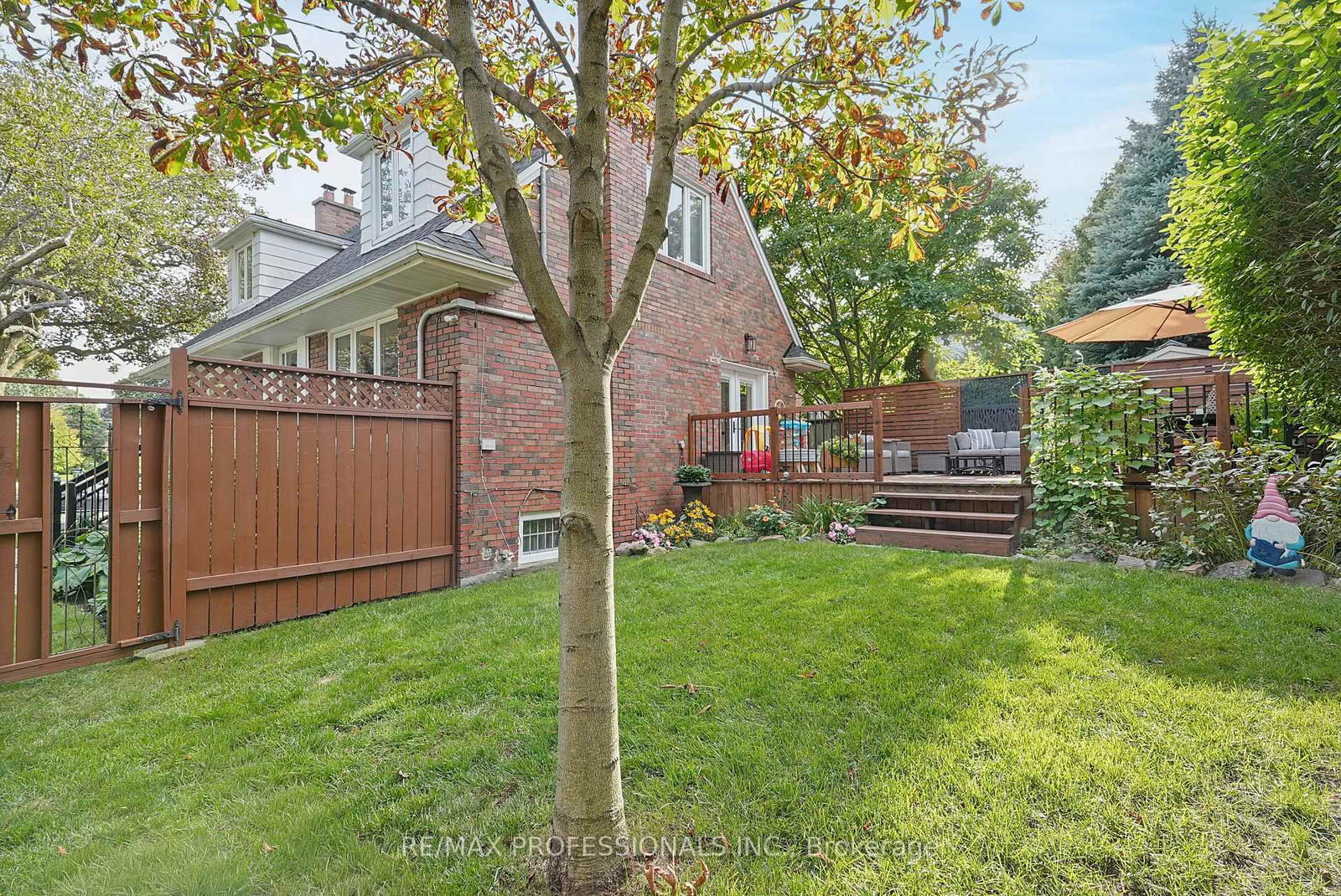 38 Ballacaine Drive • Toronto, ON photo 42
