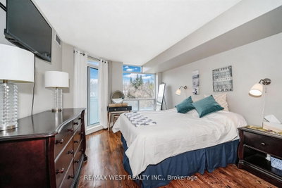 190 Manitoba Street • #309 • Toronto, ON photo 7