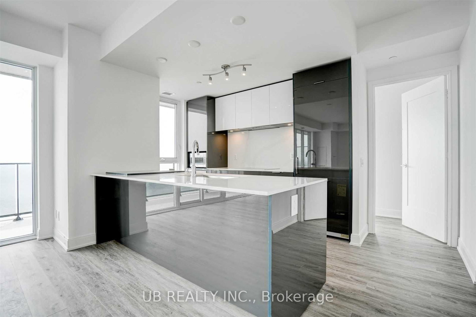 70 Annie Craig Toronto,ON M8V 0C4 — Photo 12