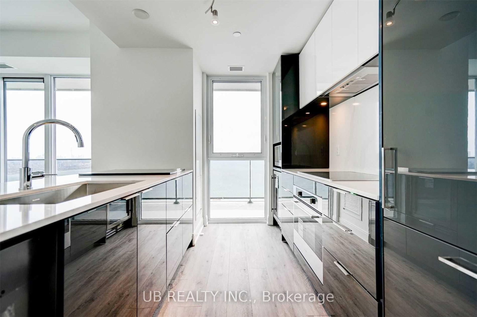 70 Annie Craig Toronto,ON M8V 0C4 — Photo 14