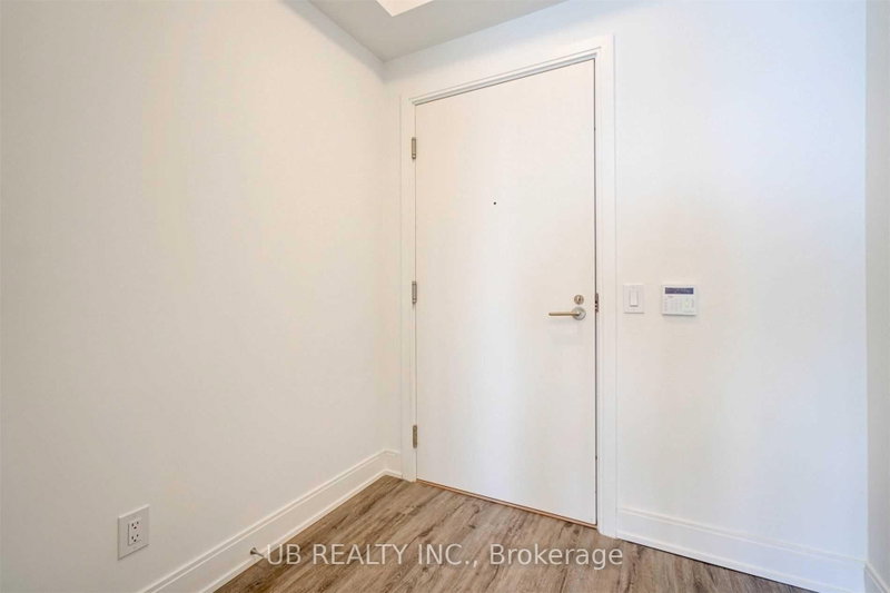 5005 - 70 Annie Craig Drive