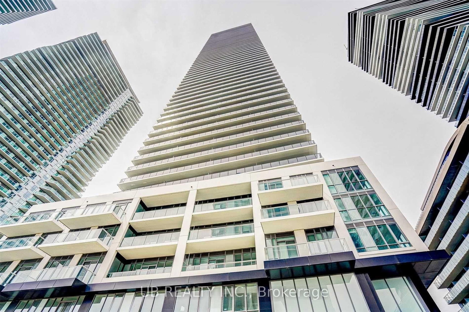 70 Annie Craig Toronto,ON M8V 0C4 — Photo 34