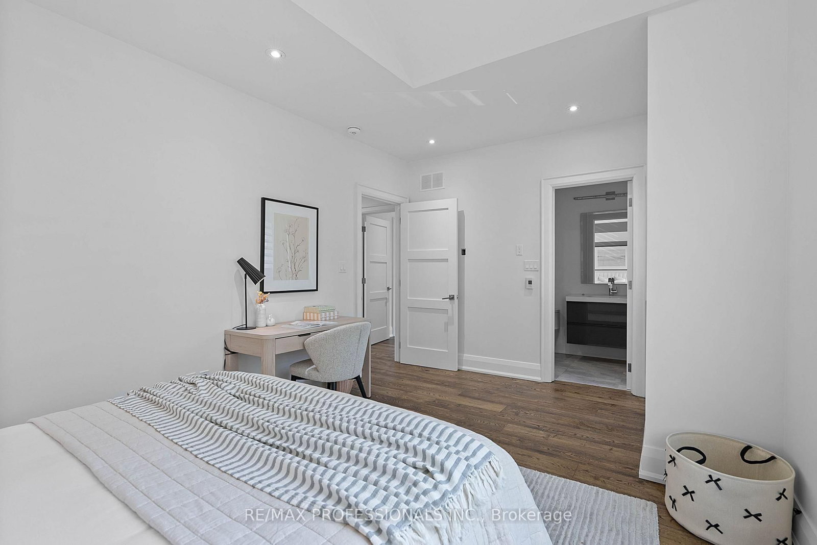146 Thompson Avenue • Toronto, ON photo 29