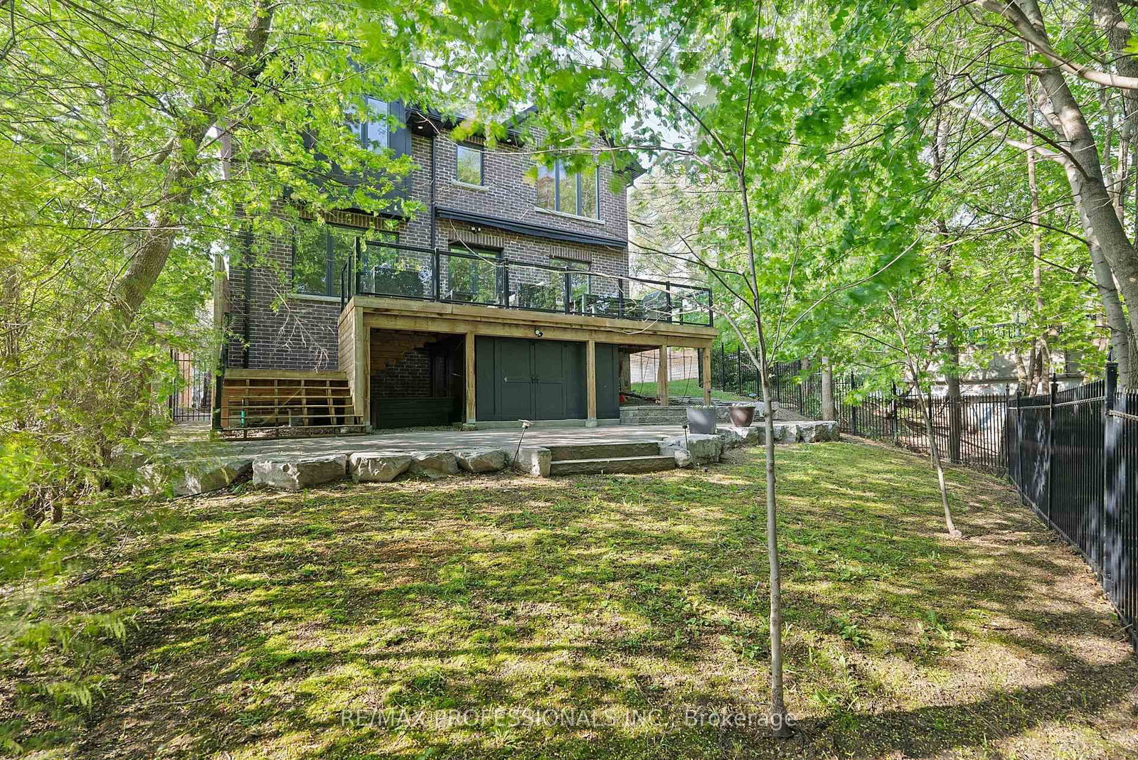 146 Thompson Avenue • Toronto, ON photo 43