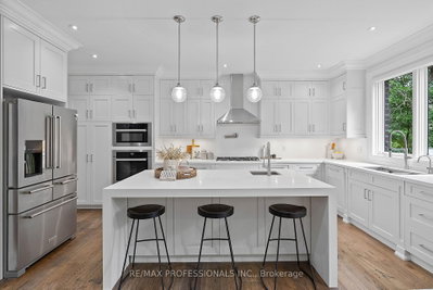 146 Thompson Avenue • Toronto, ON photo 6