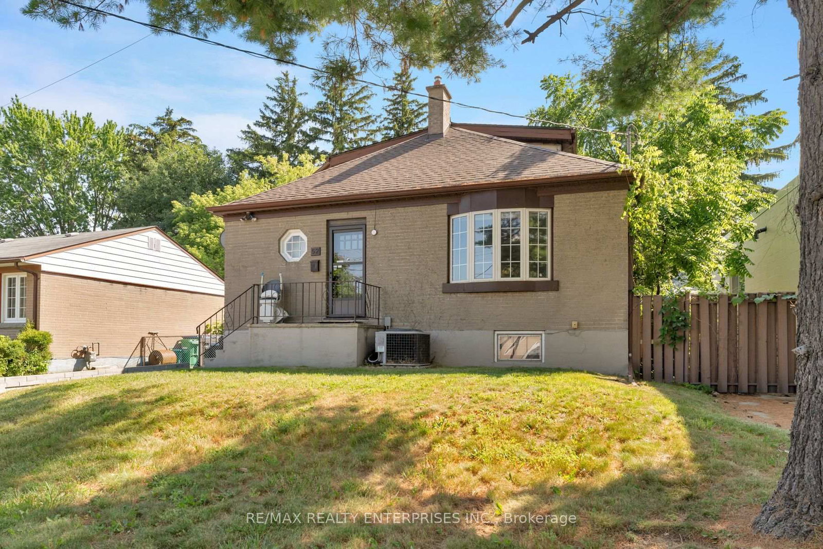 52 Briarwood Avenue • Mississauga, ON photo 1