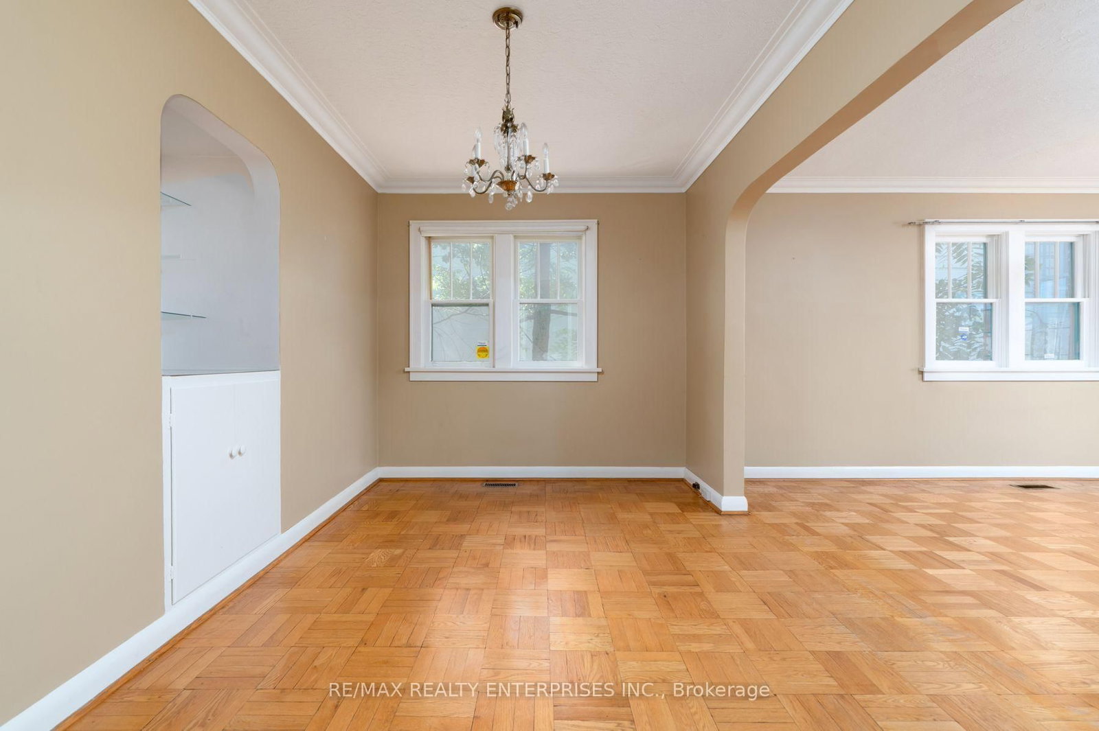 52 Briarwood Avenue • Mississauga, ON photo 10