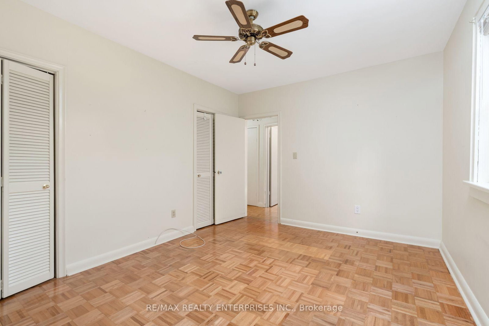 52 Briarwood Avenue • Mississauga, ON photo 18
