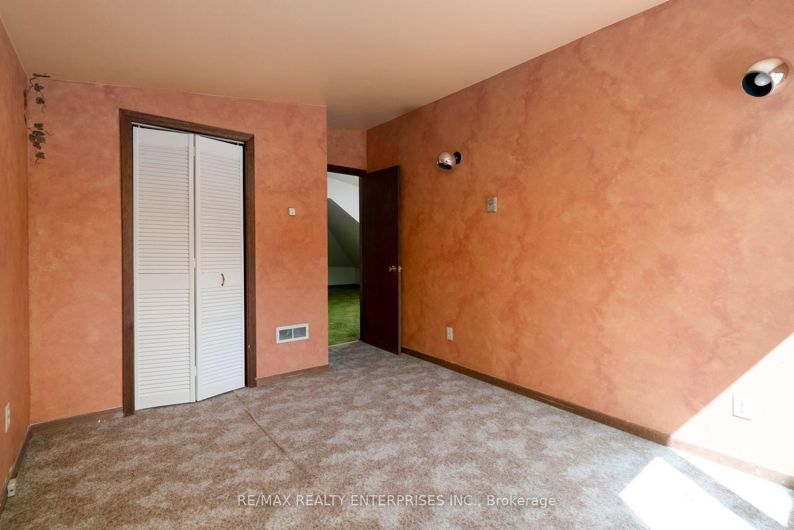 52 Briarwood Avenue • Mississauga, ON photo 22