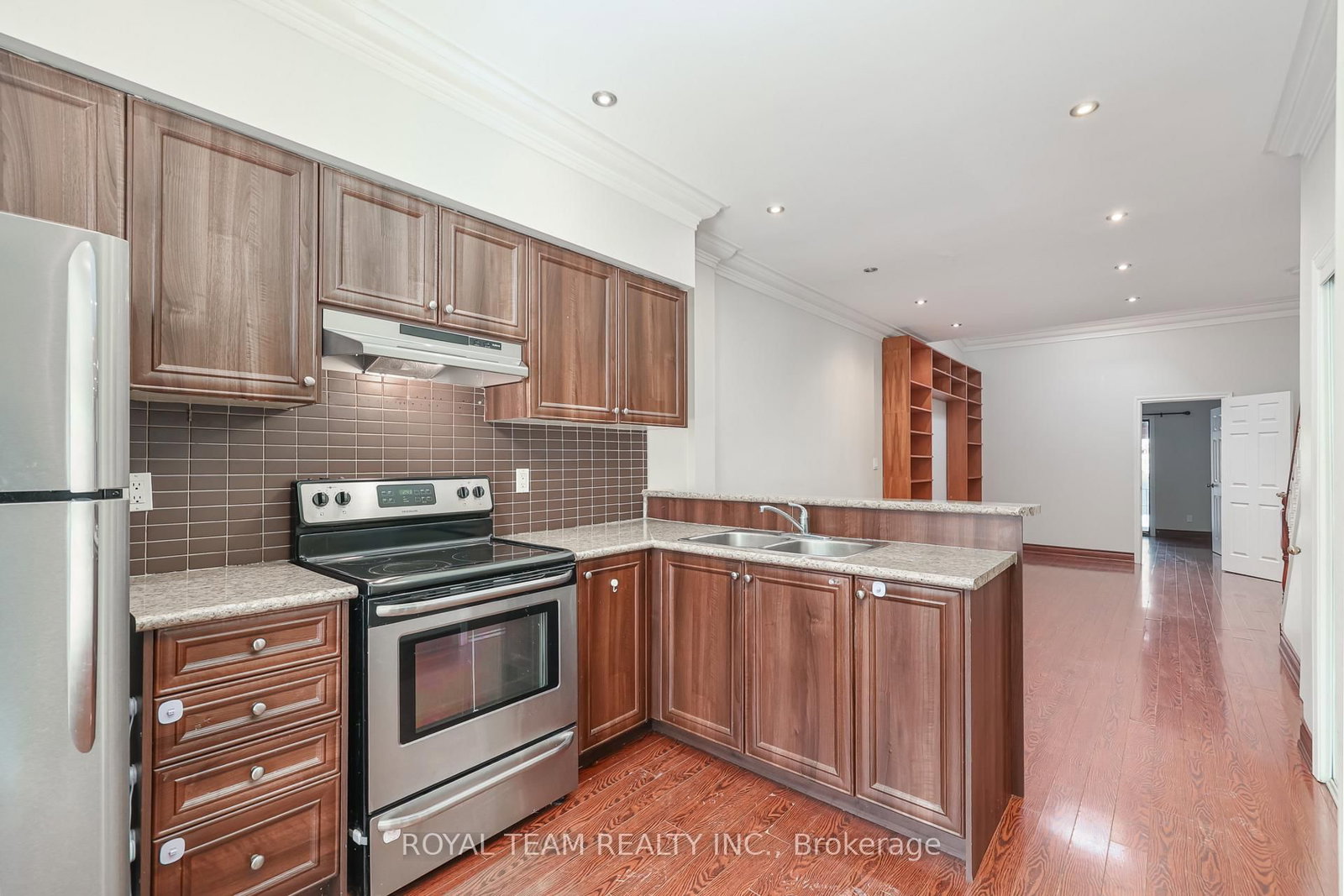 54 Maher Avenue • Toronto, ON photo 5