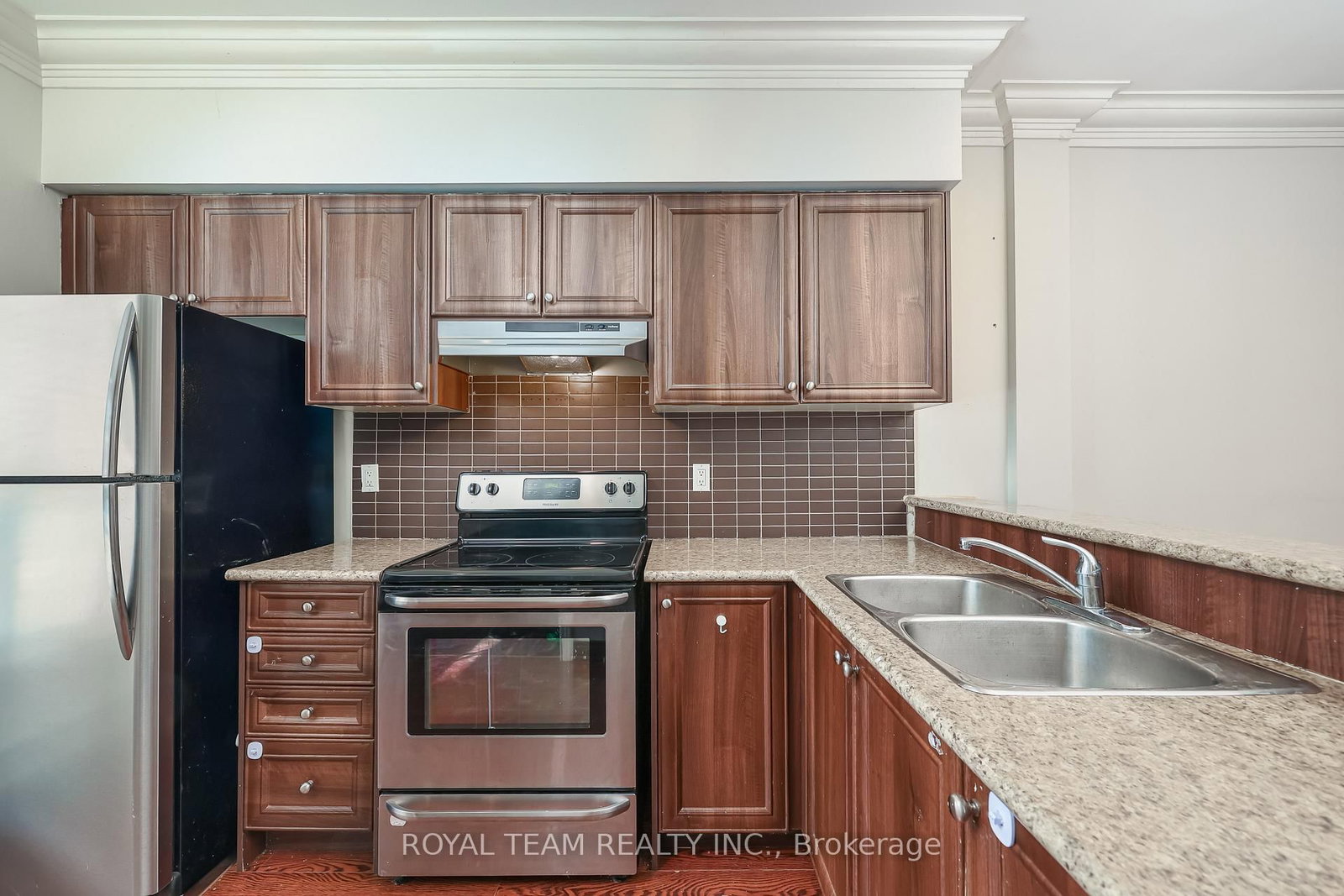 54 Maher Avenue • Toronto, ON photo 6