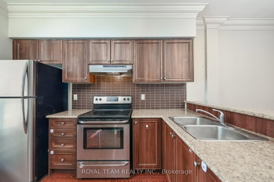 54 Maher Avenue • Toronto, ON photo 6