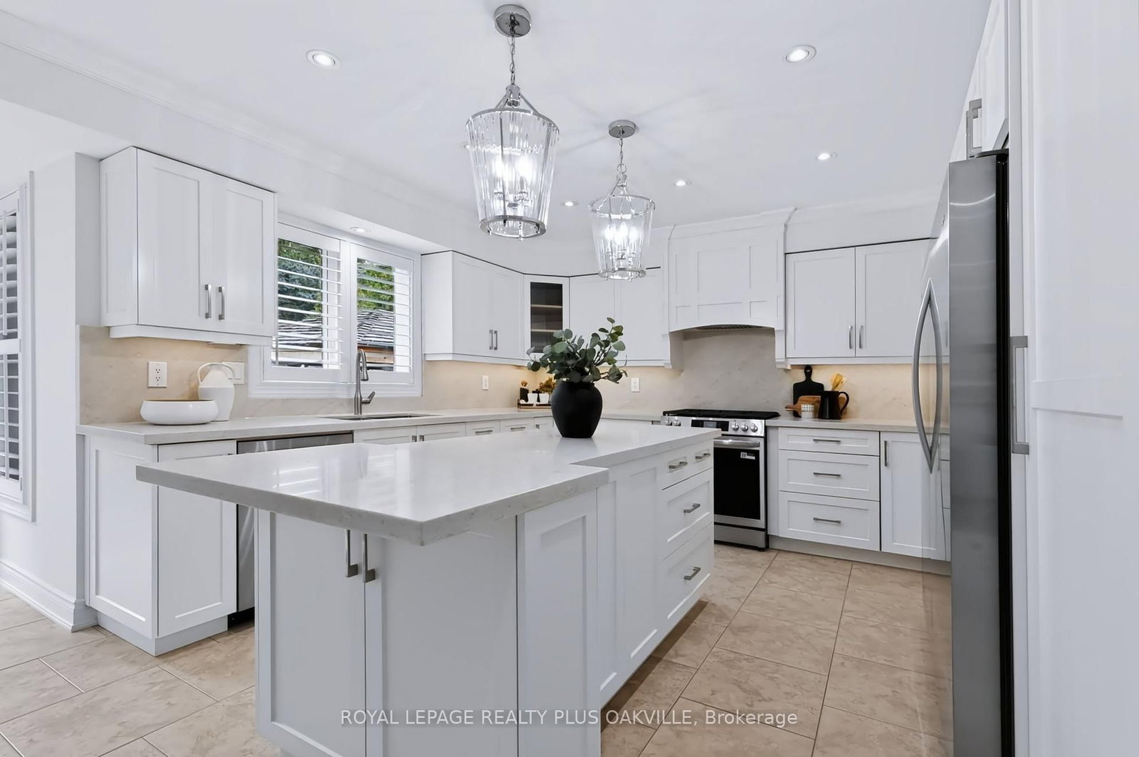 2097 Innkeeper Court • Oakville, ON photo 12