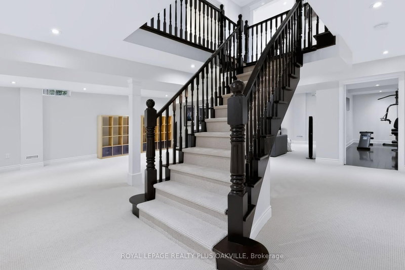 2097 Innkeeper Oakville,ON L6M 3A2 — Photo 39