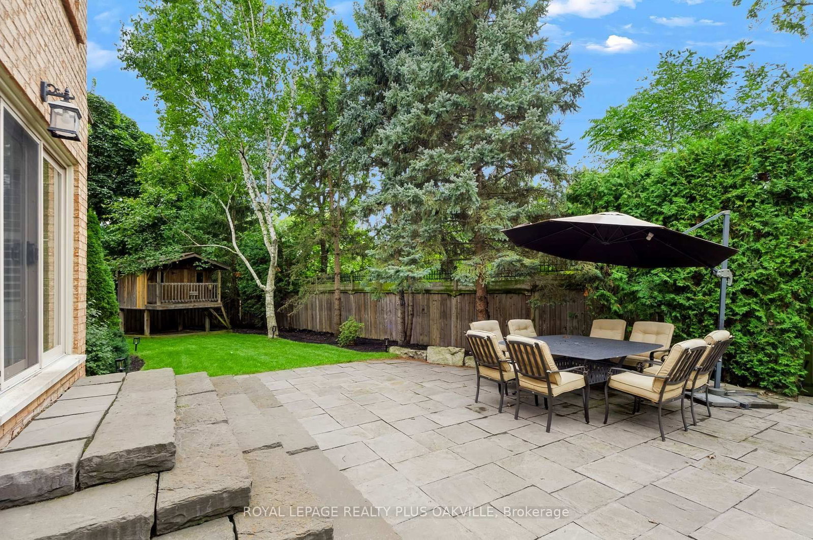 2097 Innkeeper Court • Oakville, ON photo 49
