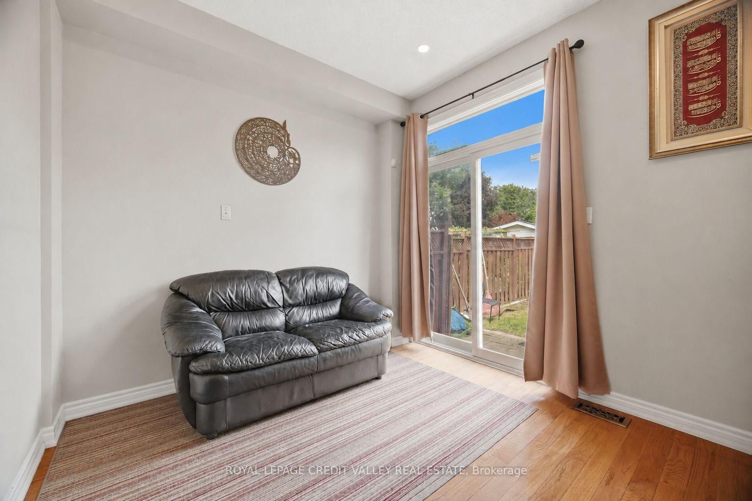 7443 Russian Olive Close • Mississauga, ON photo 16
