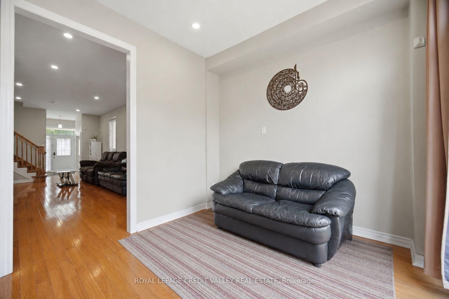7443 Russian Olive Close • Mississauga, ON photo 18