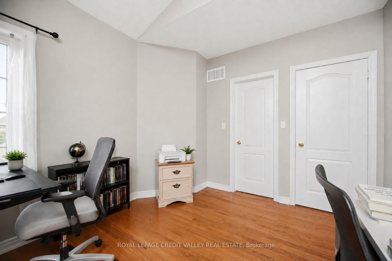 7443 Russian Olive Close • Mississauga, ON photo 33
