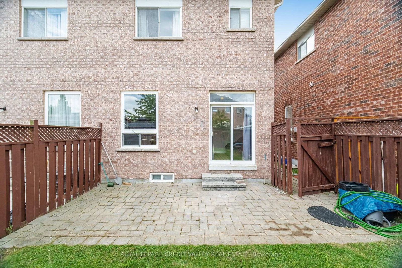 7443 Russian Olive Close • Mississauga, ON photo 48