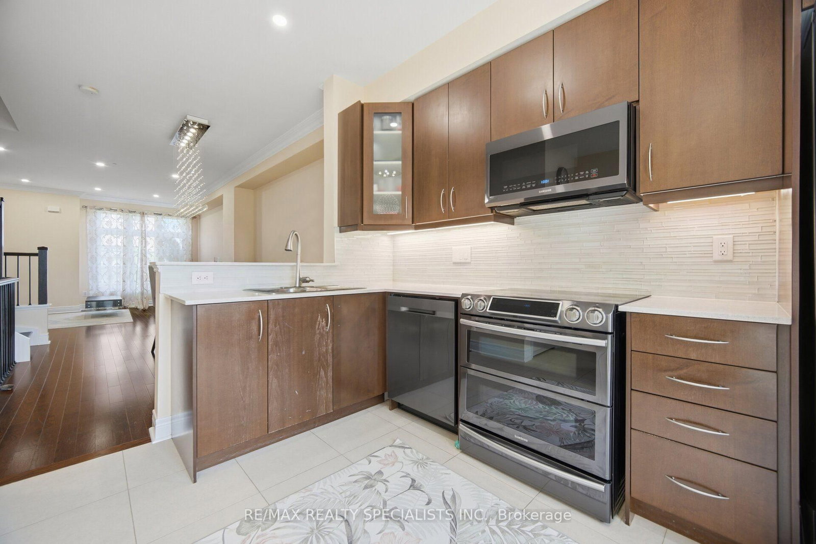 1812 Burnhamthorpe Road E • #112 • Mississauga, ON photo 12