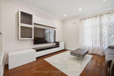 1812 Burnhamthorpe Mississauga,ON L4X 0A3 — Photo 21