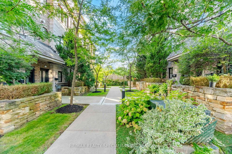 112 - 1812 Burnhamthorpe Road E