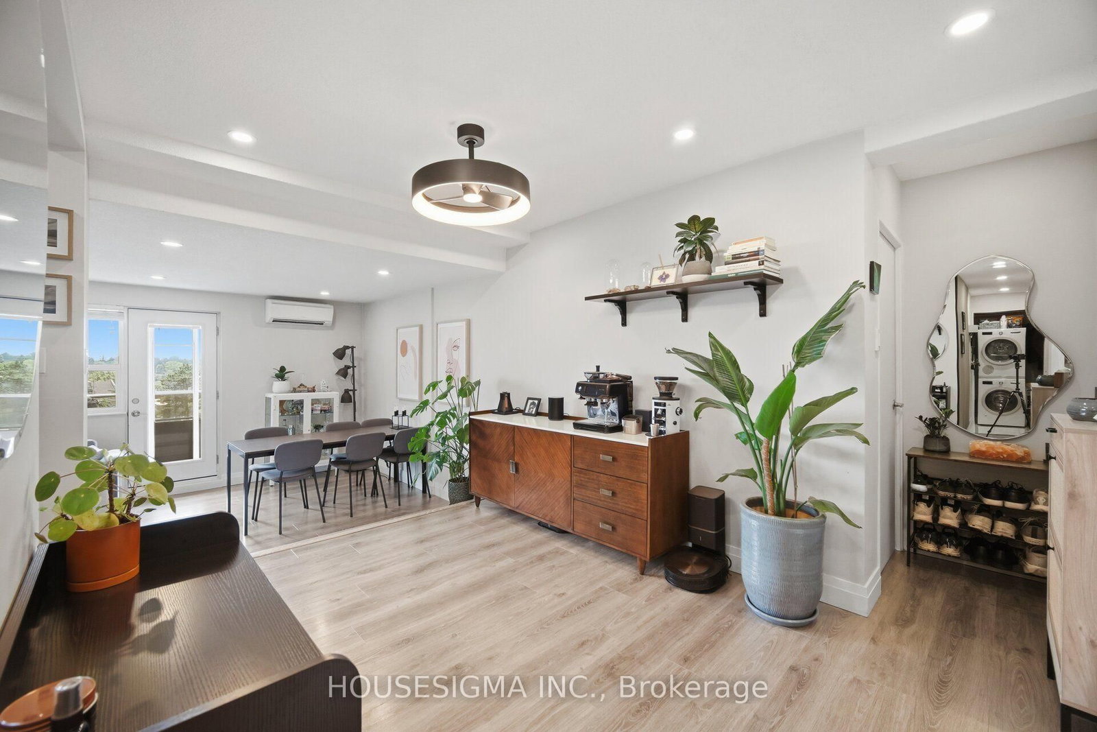 15 Elizabeth Street N • #801 • Mississauga, ON photo 13