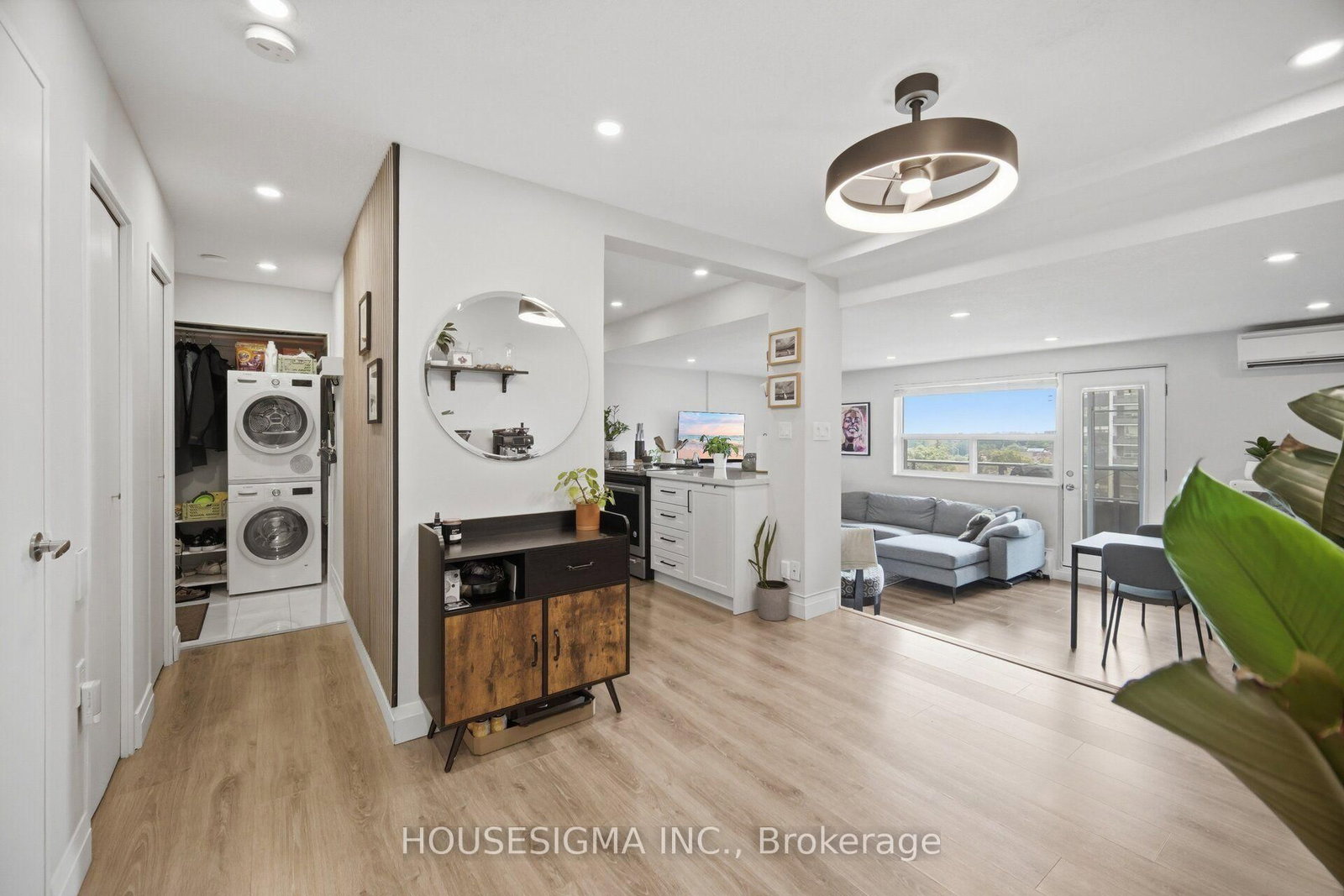 15 Elizabeth Street N • #801 • Mississauga, ON photo 15
