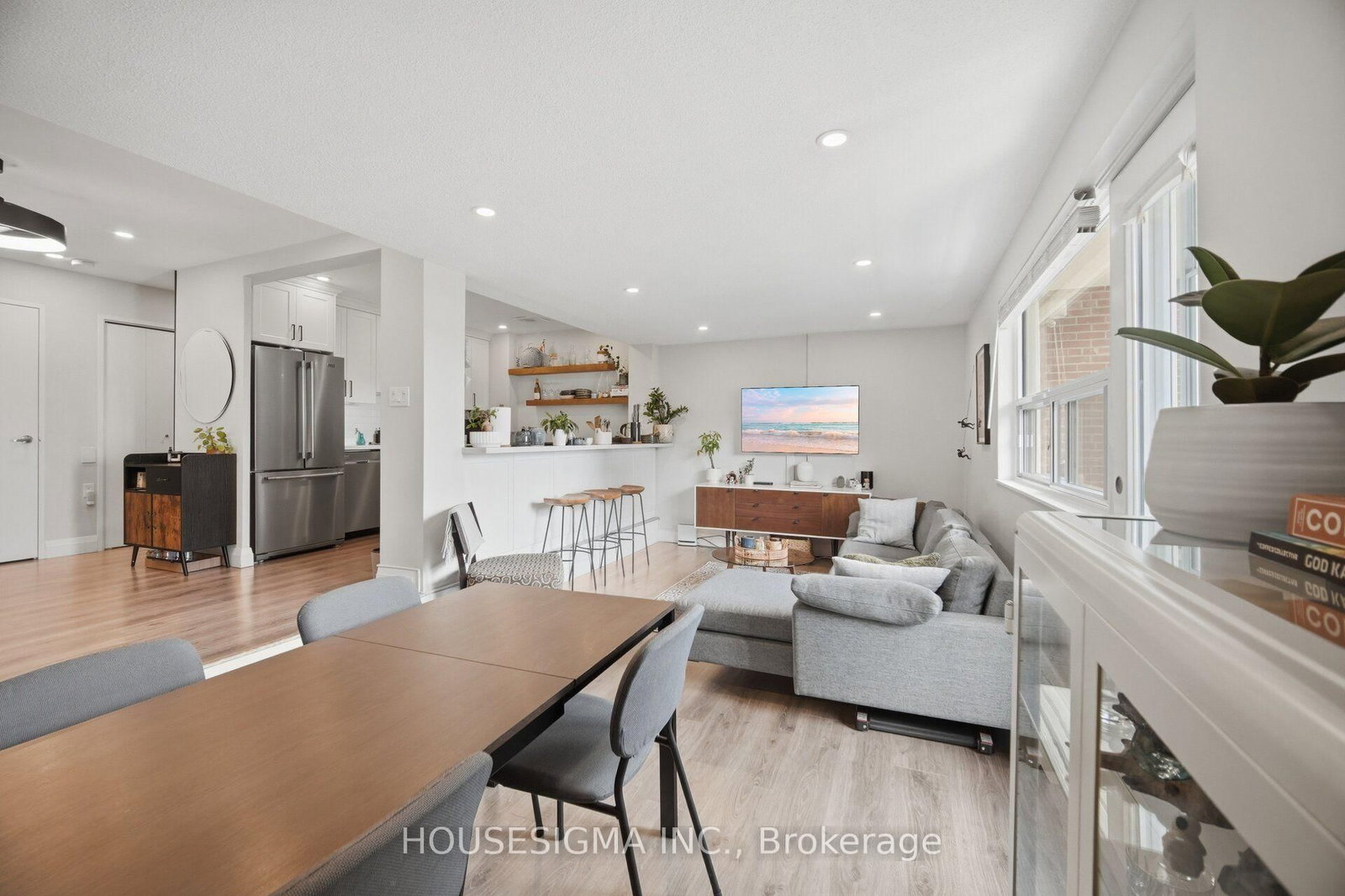 15 Elizabeth Street N • #801 • Mississauga, ON photo 21