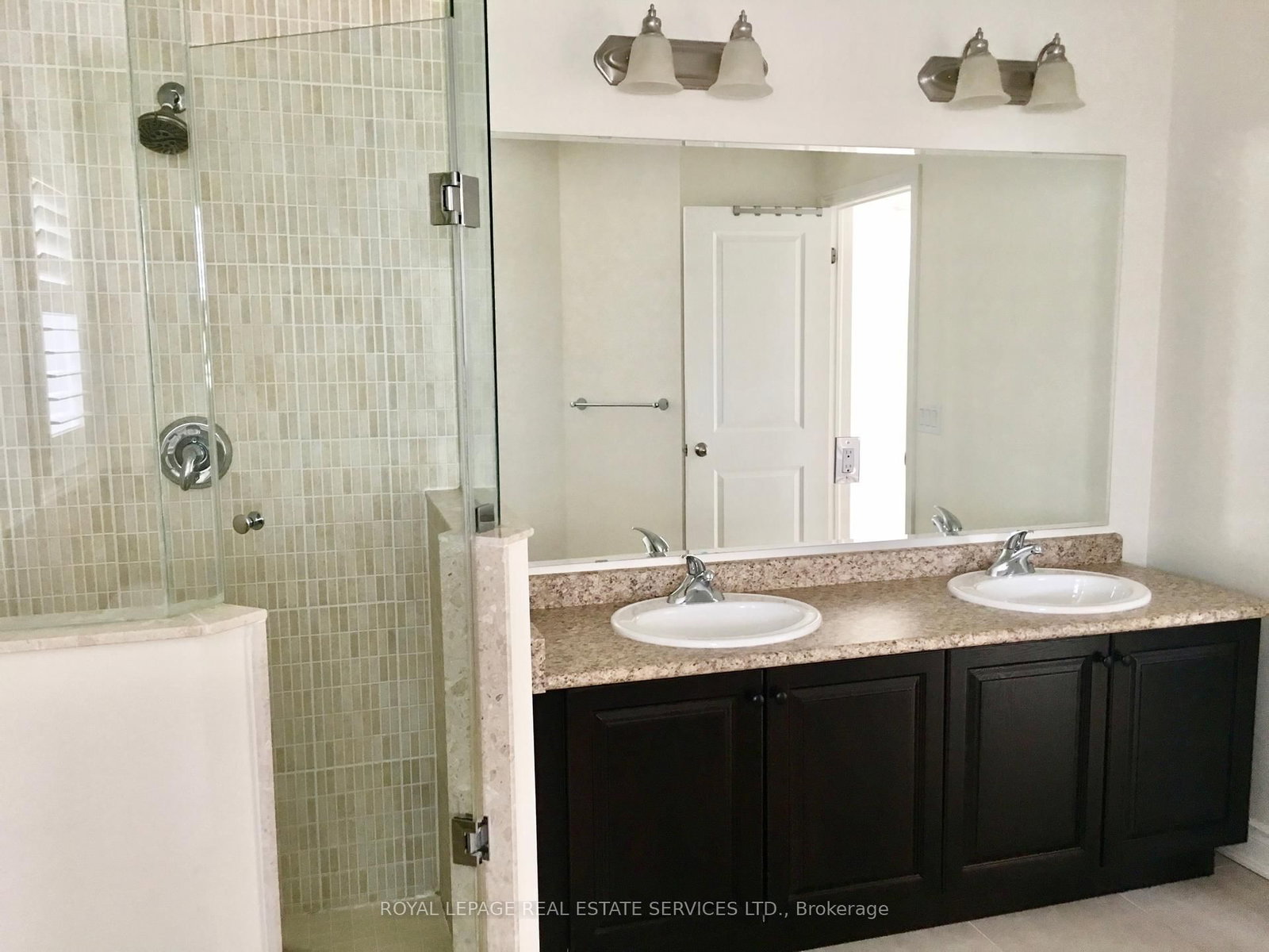 3045 Gladeside Avenue • #19 • Oakville, ON photo 28