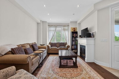 3045 Gladeside Avenue • #19 • Oakville, ON photo 6