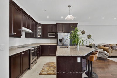 3045 Gladeside Avenue • #19 • Oakville, ON photo 9