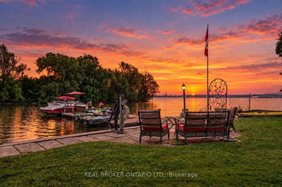 413 Indian Road • Burlington, ON photo 3