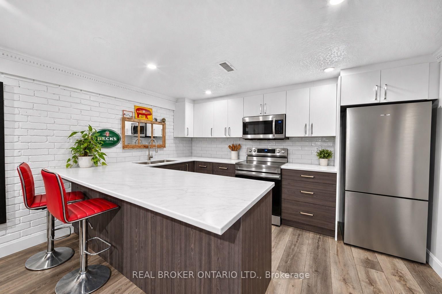 413 Indian Road • Burlington, ON photo 33