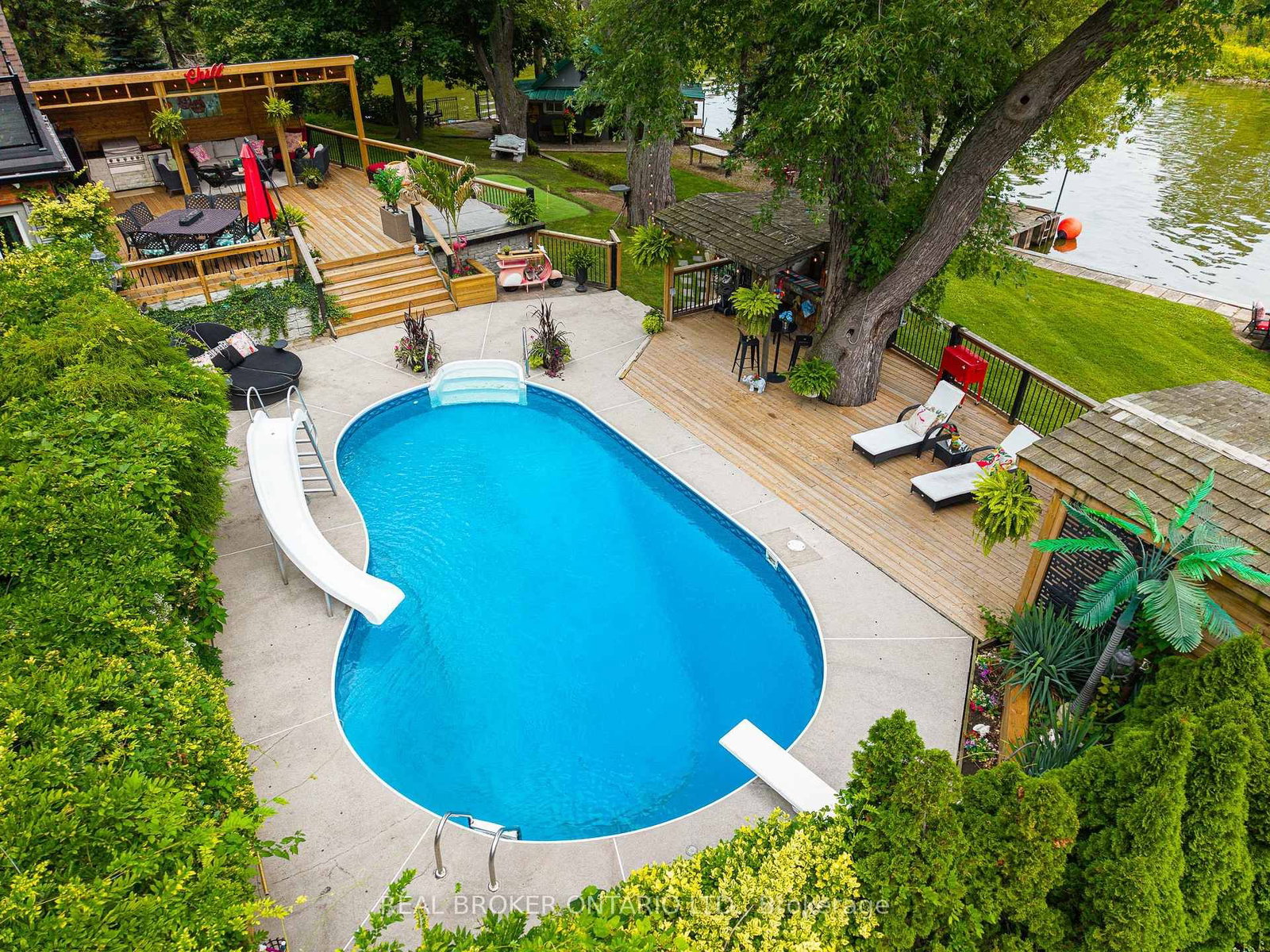 413 Indian Road • Burlington, ON photo 36