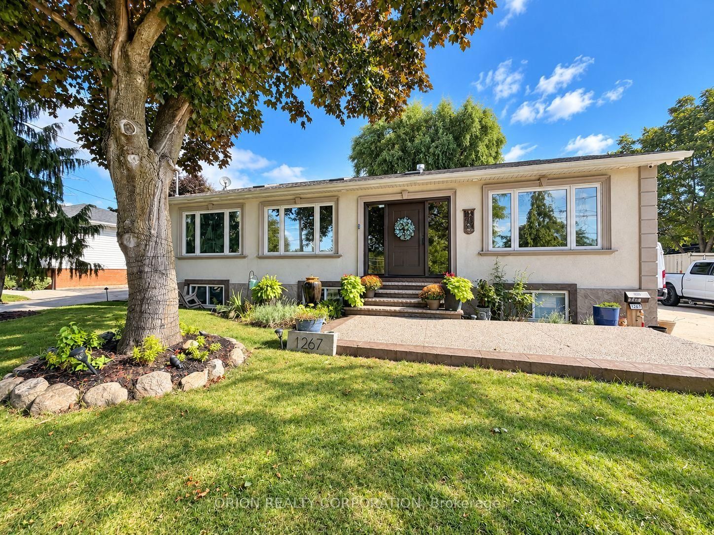 1267 Fisher Avenue • Burlington, ON photo 1