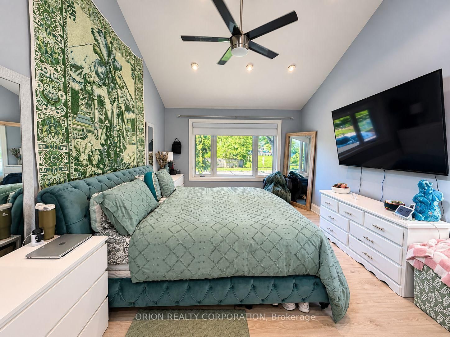 1267 Fisher Avenue • Burlington, ON photo 14
