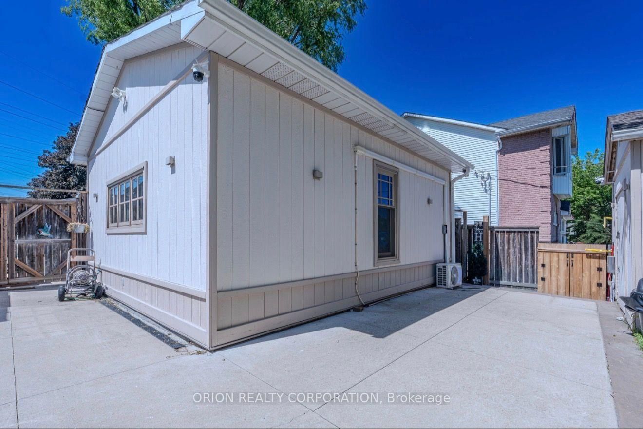 1267 Fisher Avenue • Burlington, ON photo 39